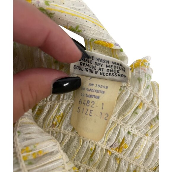 Vintage Youngland Girls Dress Size 12 Yellow Ditsy Floral Smocked Sundress NWT - Picture 6 of 10